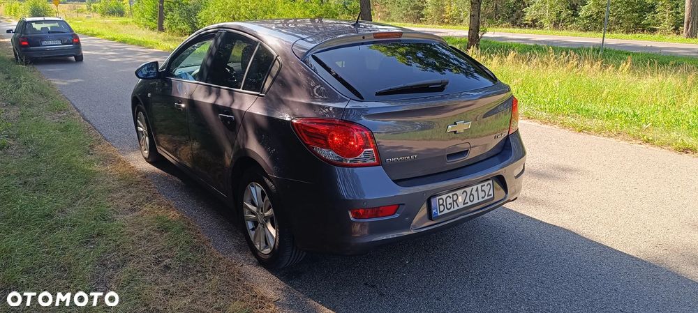 Chevrolet Cruze 1.4 T LT - 9