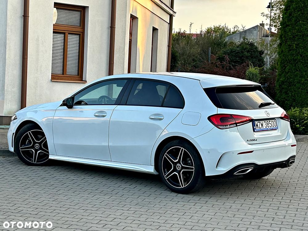 Mercedes-Benz Klasa A 200 d 4-Matic AMG Line 8G-DCT - 24