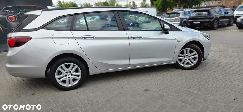 Opel Astra 1.4 Turbo Innovation - 17
