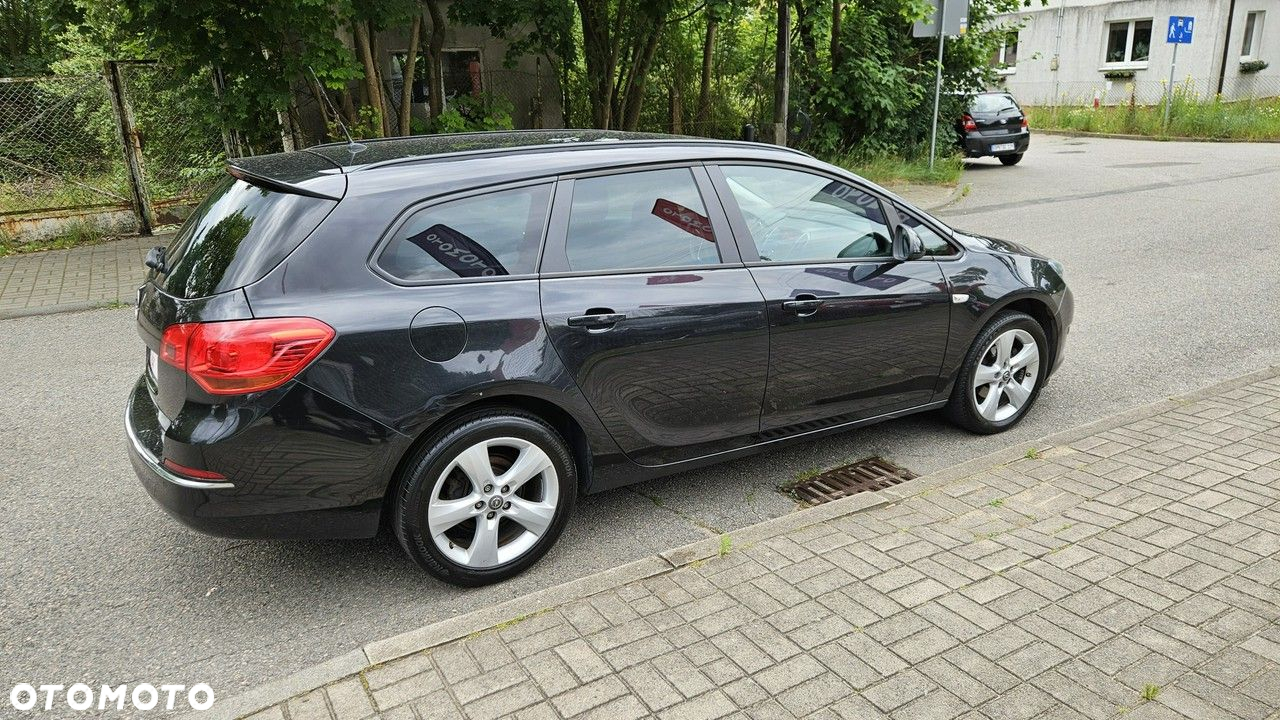 Opel Astra 1.4 Turbo Selection - 9