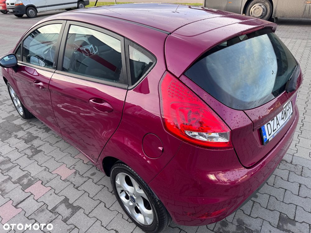 Ford Fiesta 1.25 Champions Edition - 31