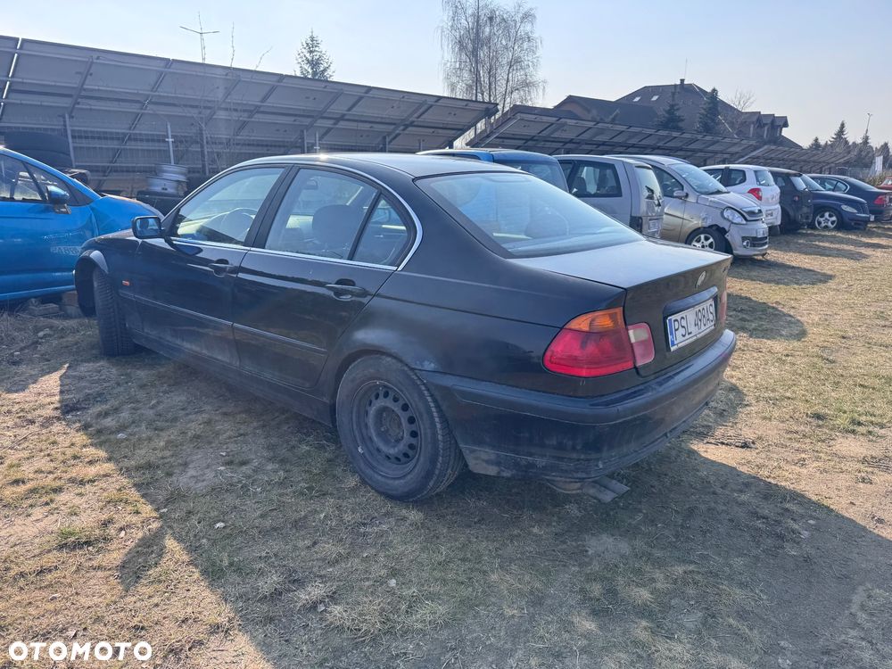 BMW Seria 3 323i - 13