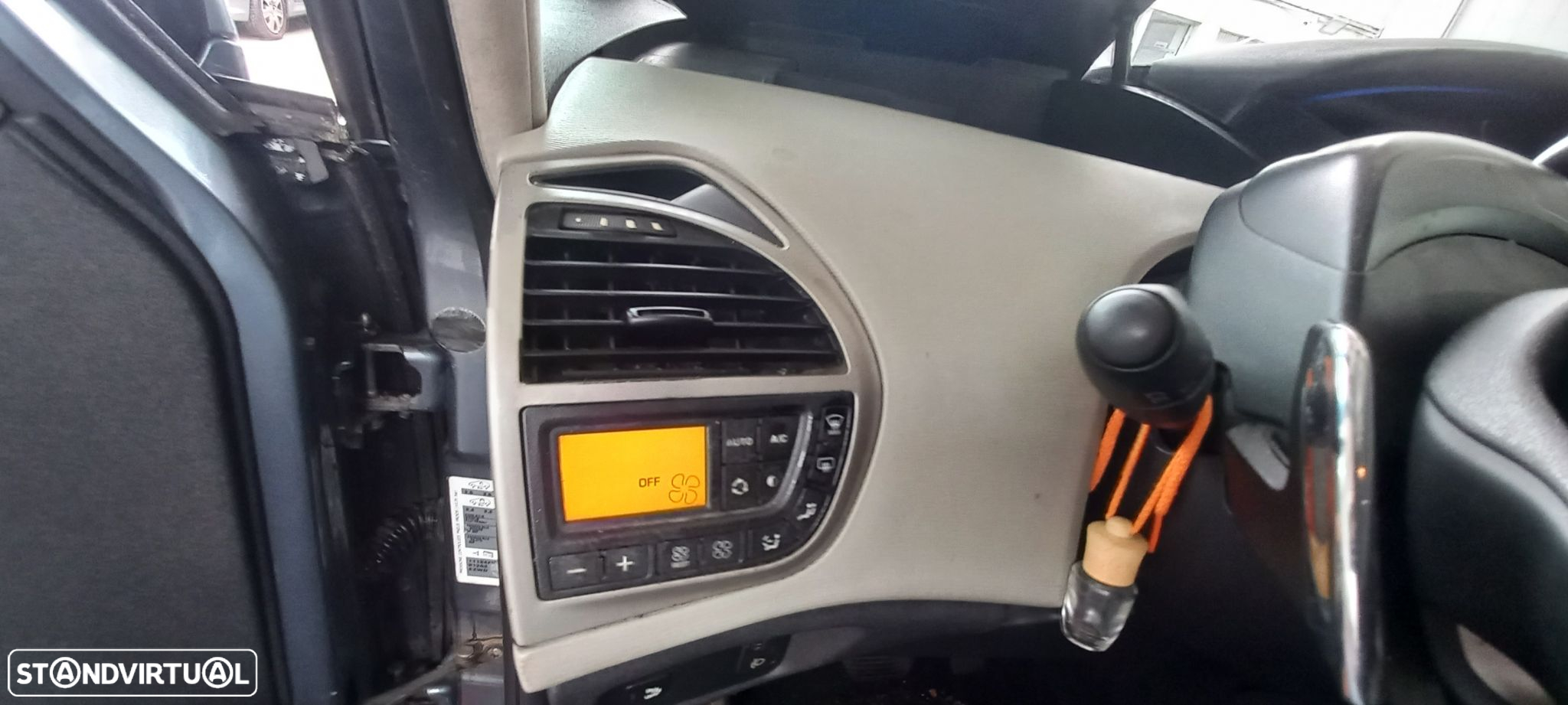 Citroën C4 Picasso 1.6 HDi Confort - 12