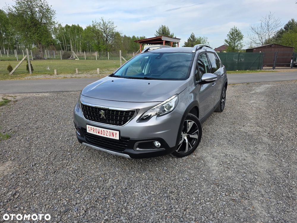 Peugeot 2008 BlueHDi 100 STOP & START Allure - 11