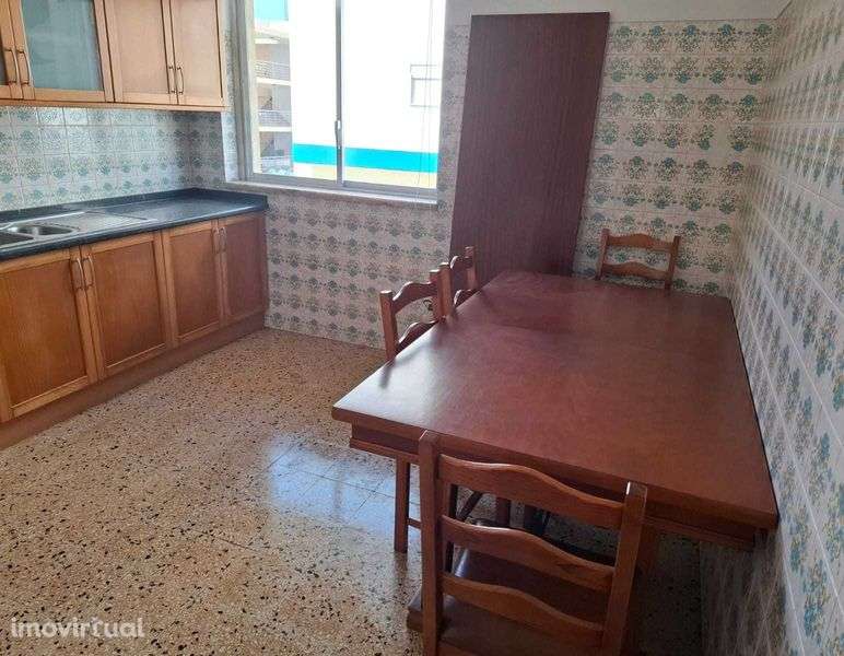 T2 para alugar na Ericeira / T2 apartment for rent in Ericeira - Grande imagem: 2/10