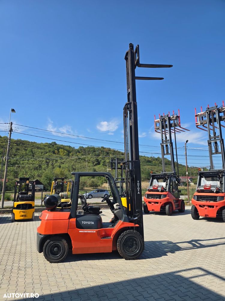 Toyota 02-7FG35 - 10
