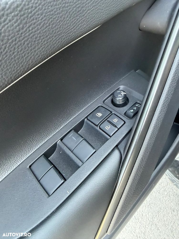 Toyota Corolla Cross 1.8I 2WD Dynamic - 16