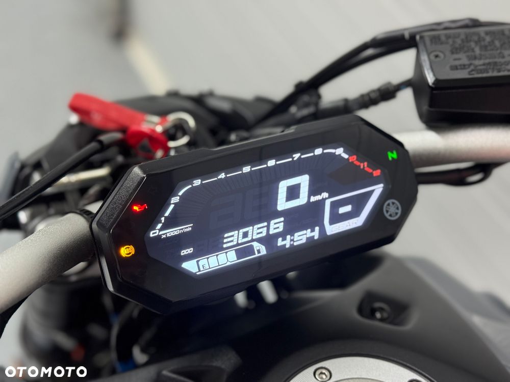 Yamaha MT - 21