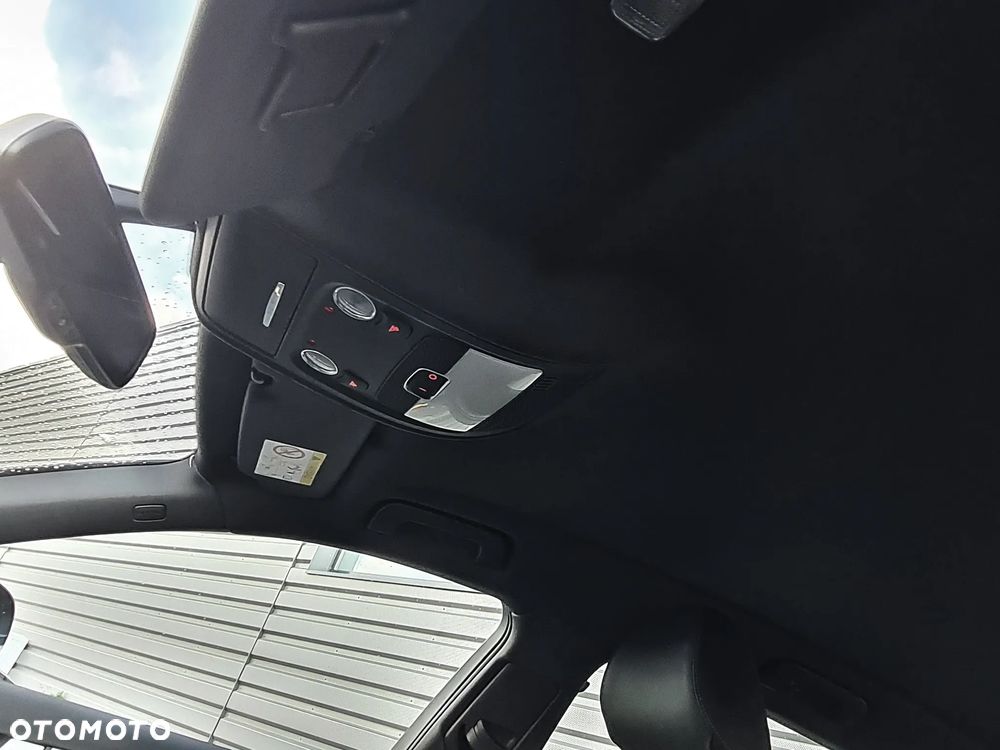 Audi A4 Avant 2.0 TDI DPF quattro S tronic S line Sportpaket - 26