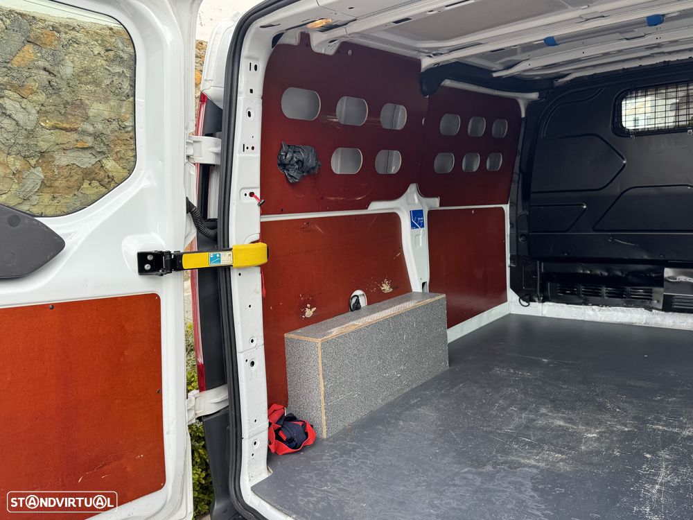 Ford Transit Custom - 14