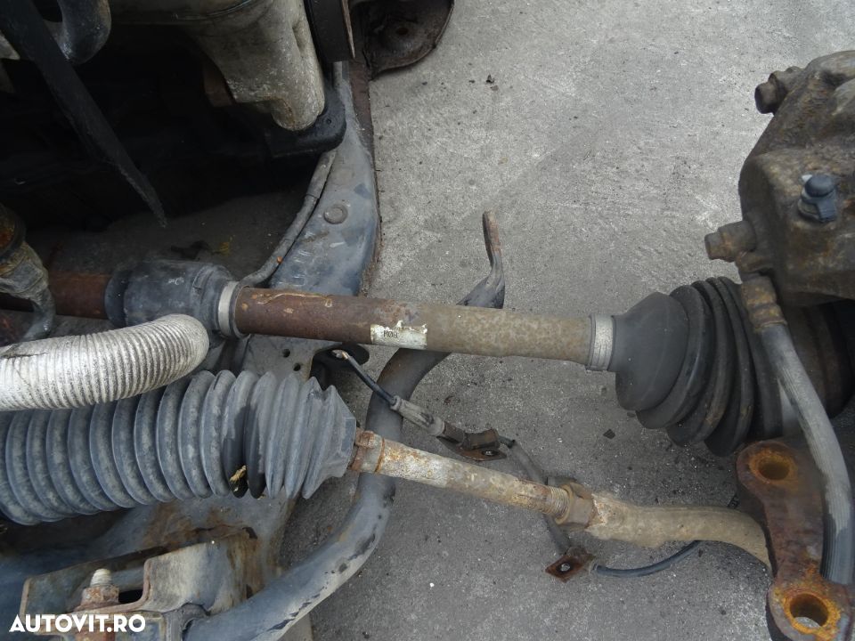 Planetara stanga dreapta Hyundai Tucson 2.0 CRDI din 2006 - 2