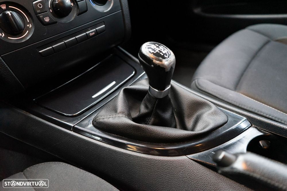 BMW 116 d DPF Edition Sport - 28