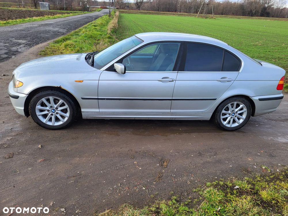 BMW Seria 3 325i - 3