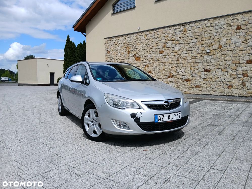 Opel Astra 2.0 CDTI DPF Cosmo - 1
