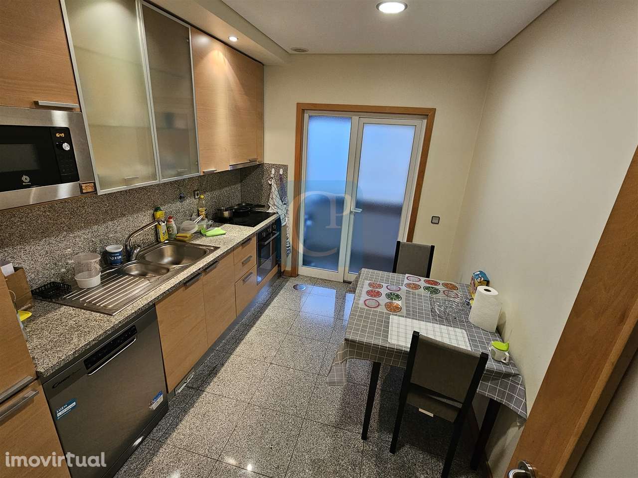 Apartamento T2 mobilado e equipado em Rio Tinto, Gondomar - Grande imagem: 4/12