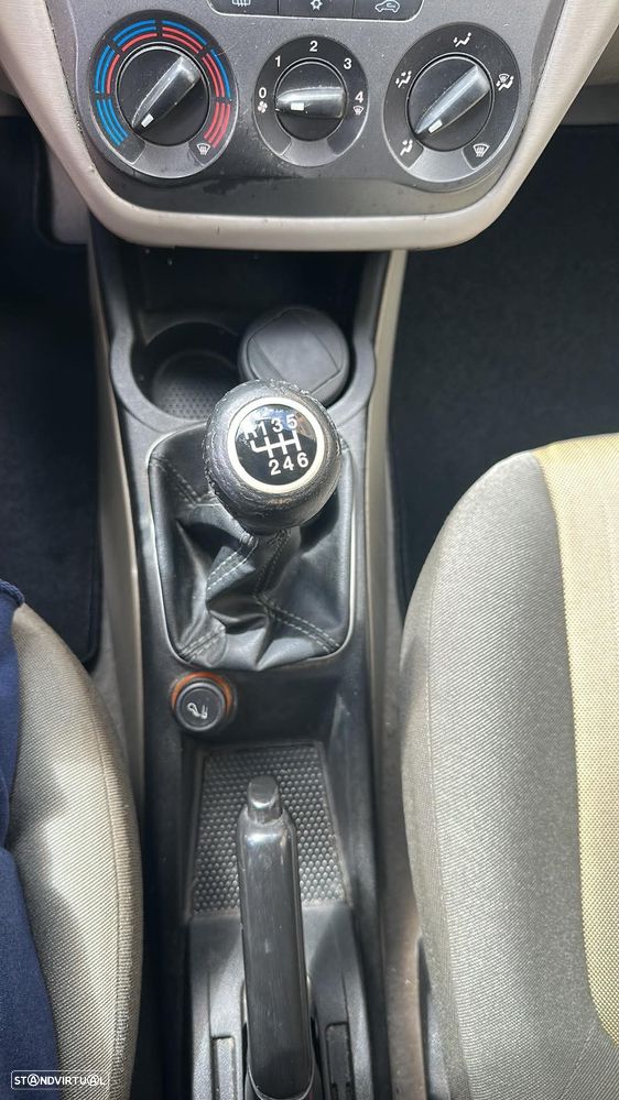 Fiat Grande Punto 1.3 M-Jet Emotion - 16