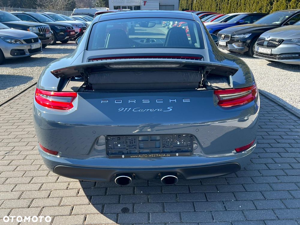 Porsche 911 Carrera S PDK - 8