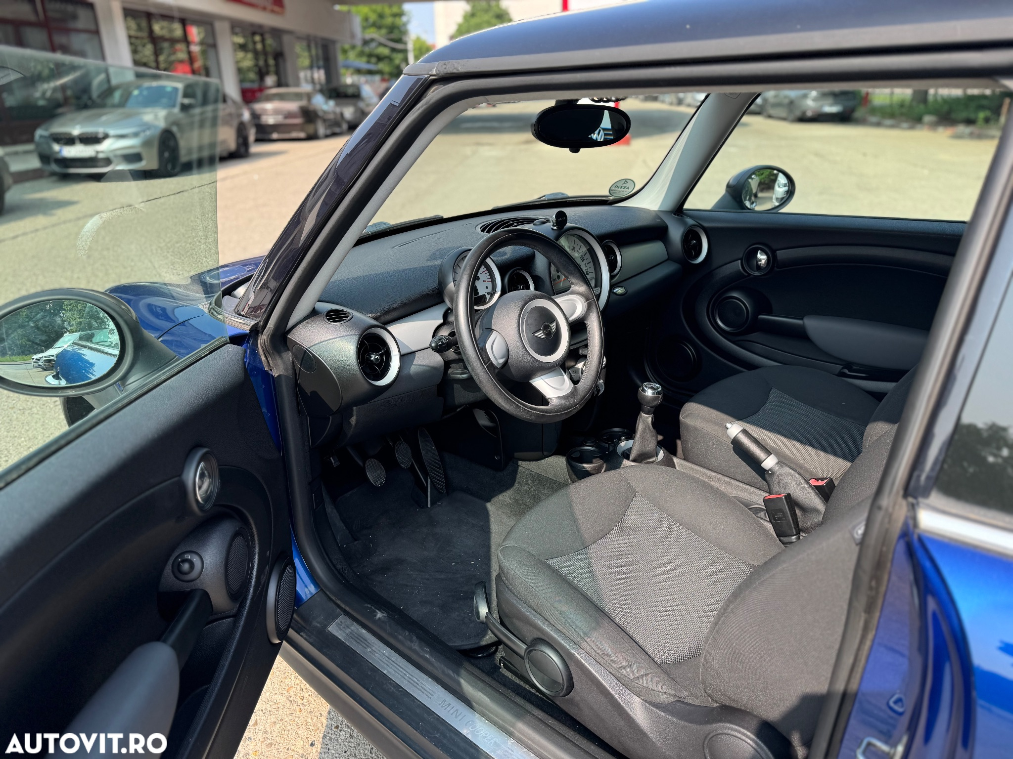 Mini Cooper 50 Mayfair - 9