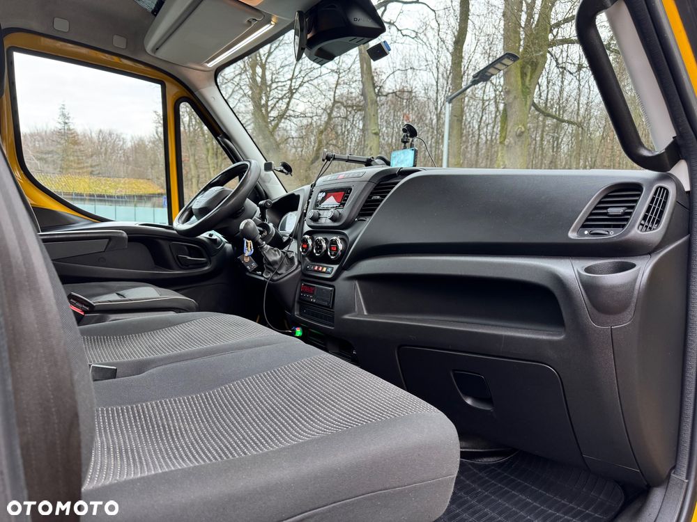 Iveco DAILY - 8