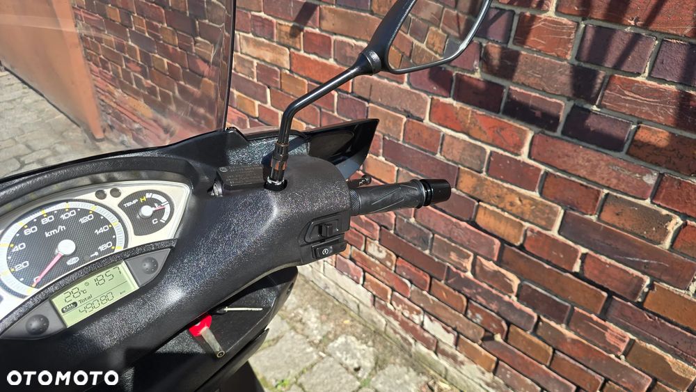 Yamaha X-max - 15