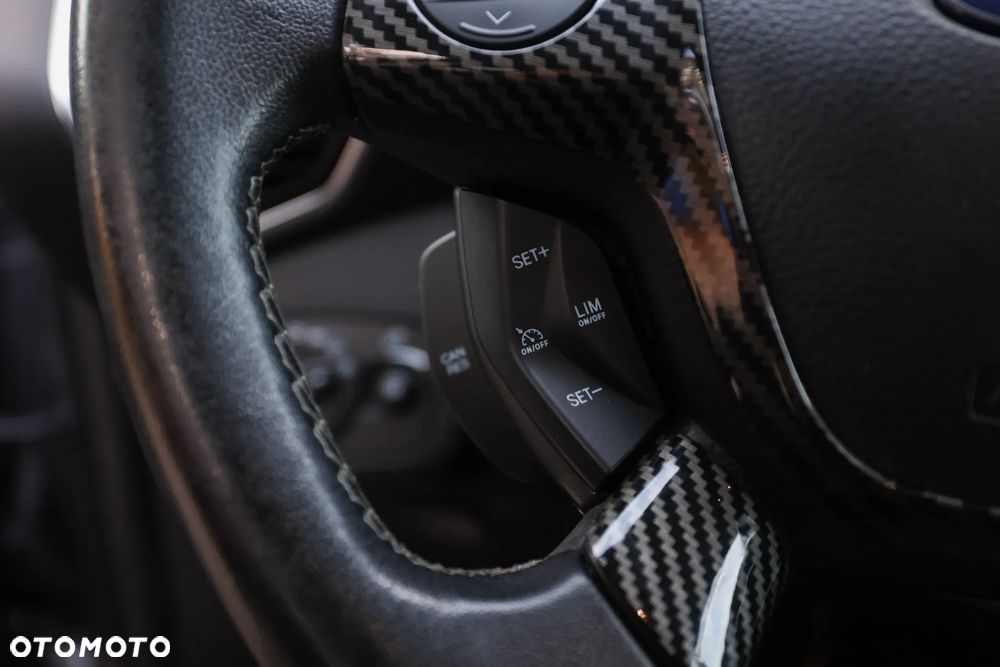 Ford Kuga 2.0 TDCi 4x4 Titanium - 28
