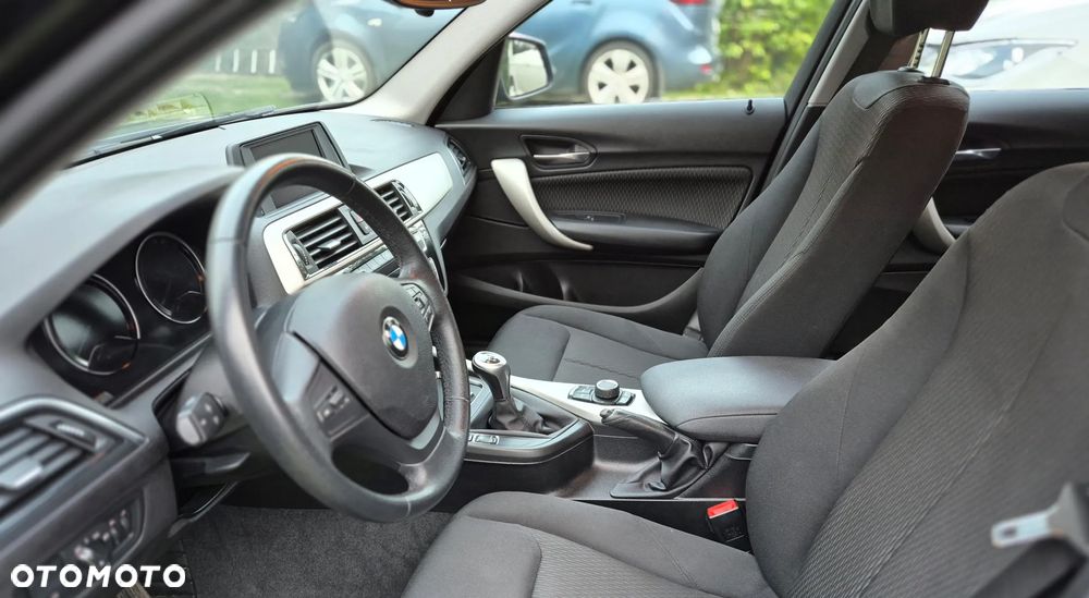 BMW Seria 1 118i - 10