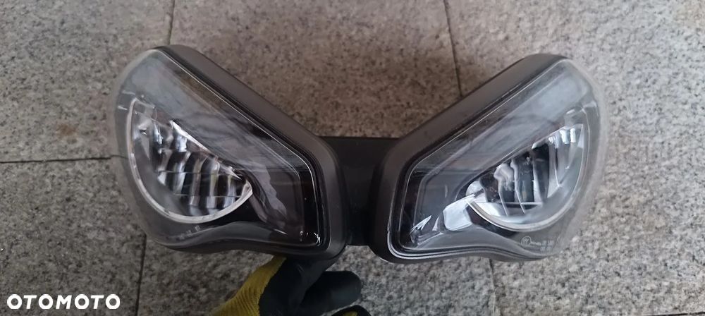 TRIUMPH STREET TRIPLE 765 RS  LICZNIK ZEGARY LAMPA REFLEKTOR - 24