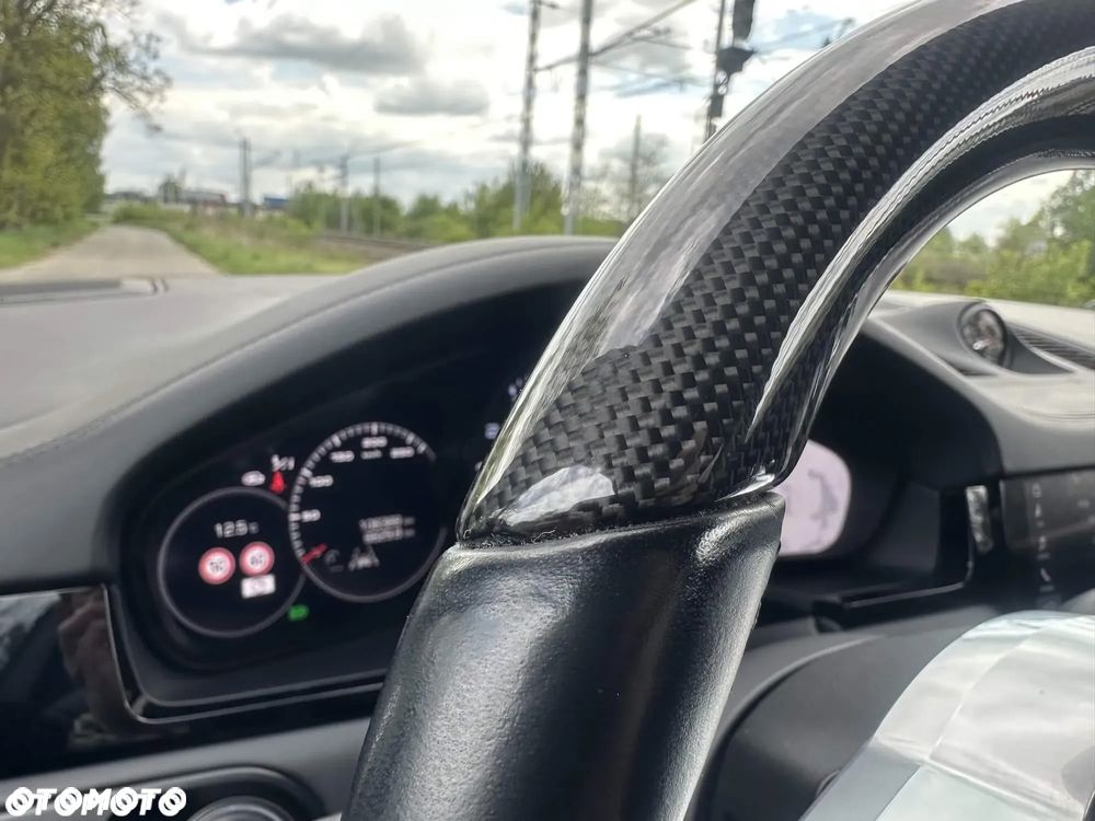 Porsche Cayenne - 30