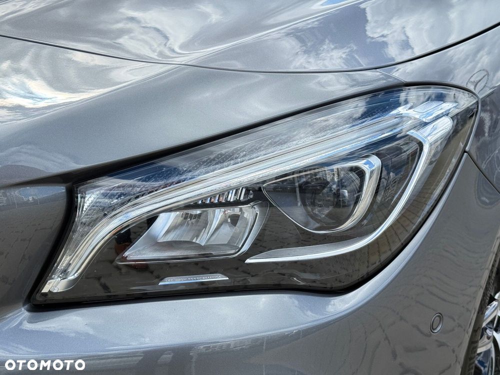 Mercedes-Benz CLA - 10