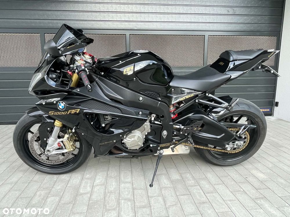 BMW S - 4
