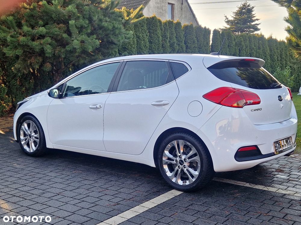 Kia Ceed - 14