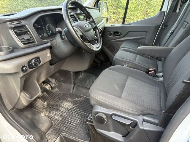 Ford Transit 7 osobowy - 23