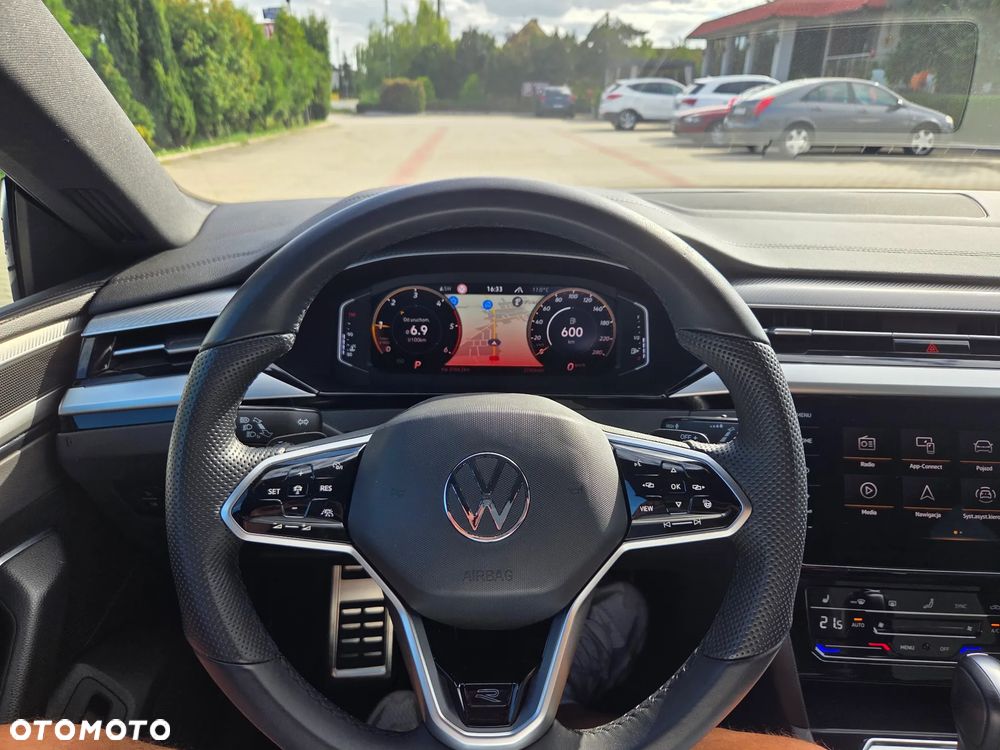 Volkswagen Arteon 2.0 TDI SCR R-Line DSG - 23