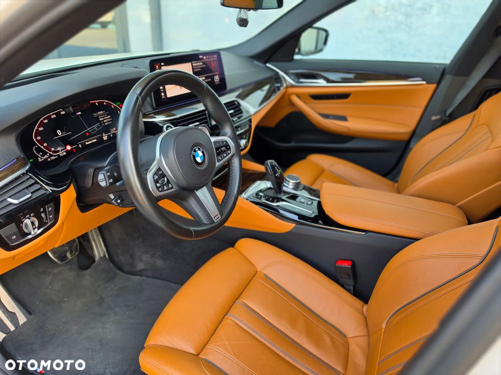 BMW Seria 5 540d xDrive M Sport Edition - 24