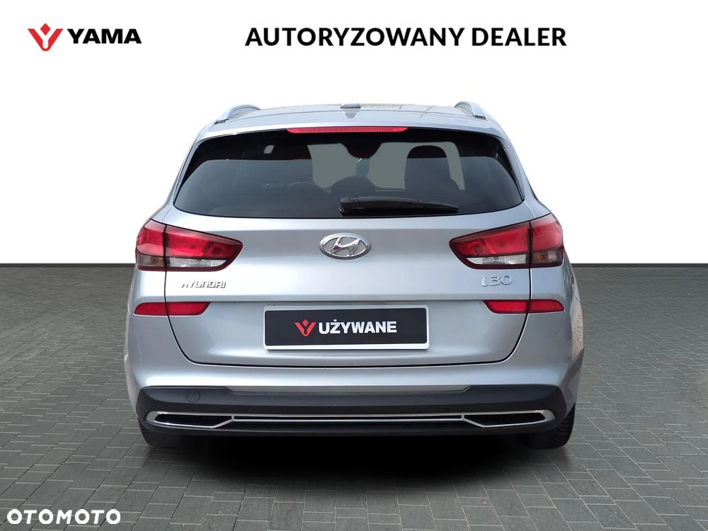 Hyundai i30 1.0 T-GDI Classic + - 4