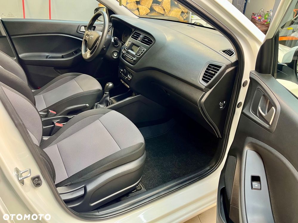 Hyundai i20 1.2 Classic Plus - 11