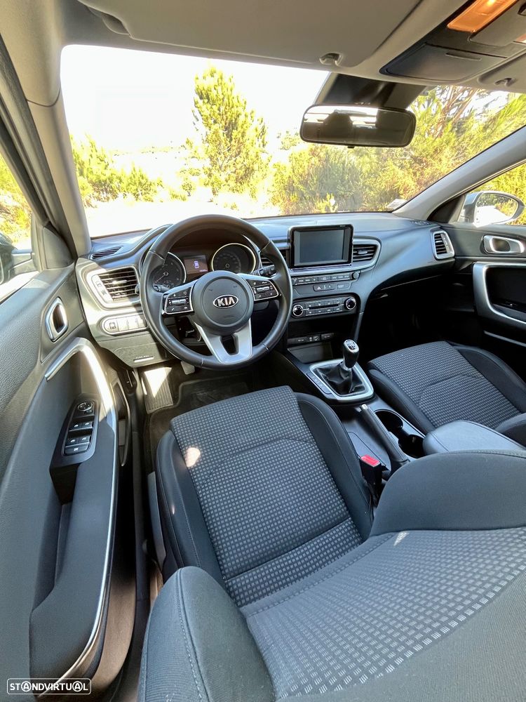 Kia Ceed 1.6 CRDi SX - 6