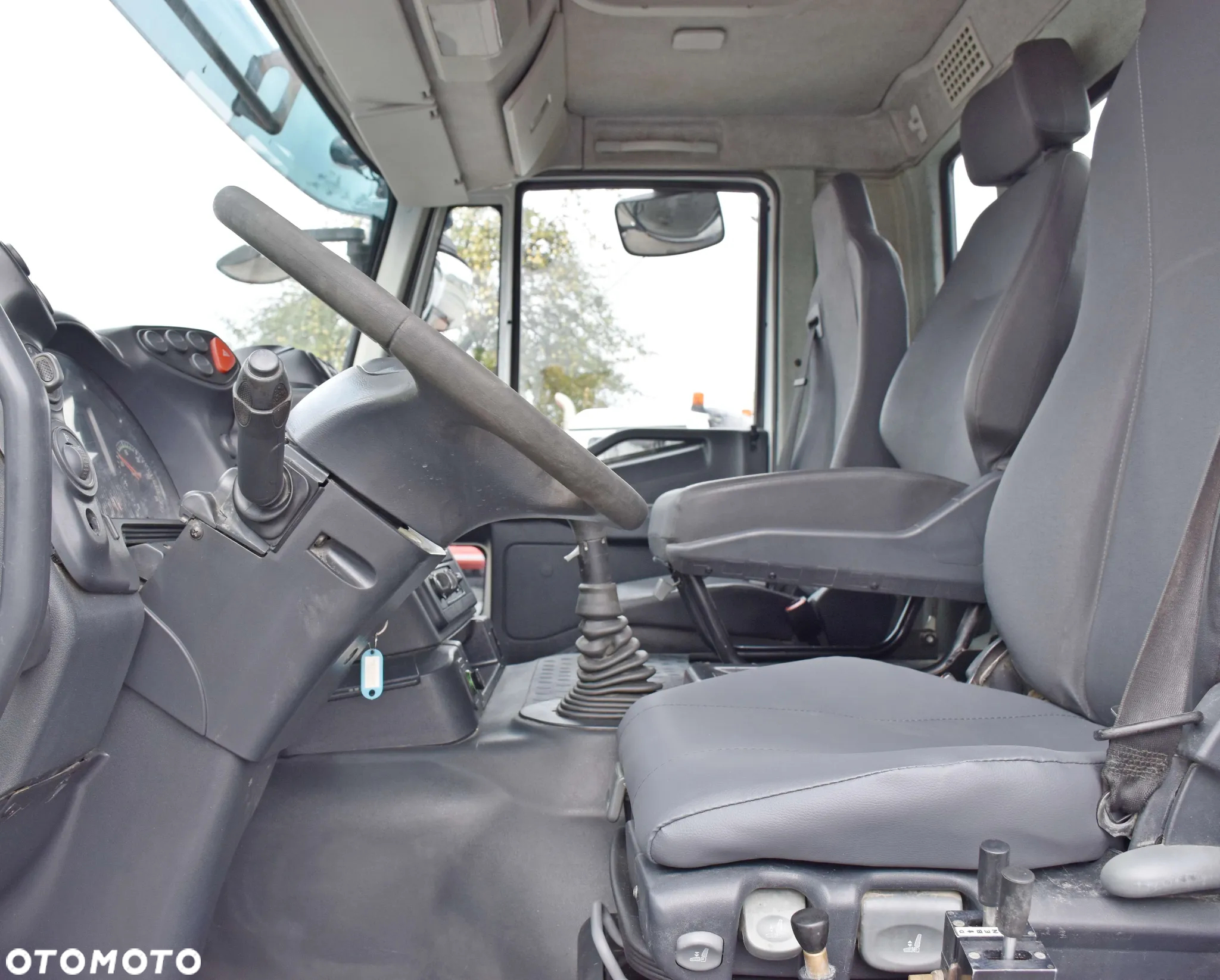 Iveco TRAKKER 360 * WYWROTKA 5,20m + BORDMATIC * PK 16502 + PILOT / 6x4 - 11