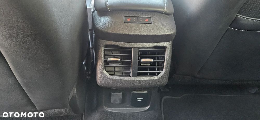 Ford Mondeo 2.0 Hybrid Vignale - 12