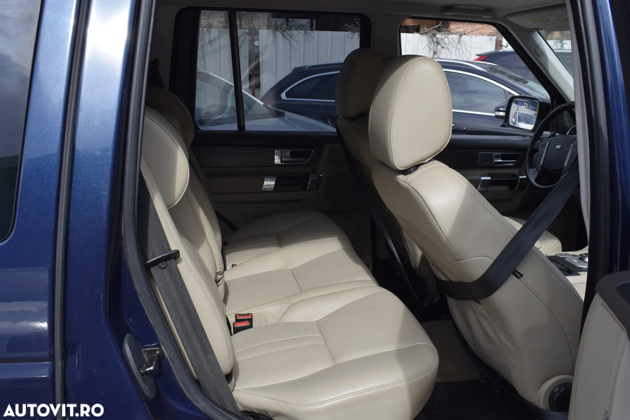 Land Rover Discovery 4 3.0 L TDV6 GRAPHITE Aut. - 12