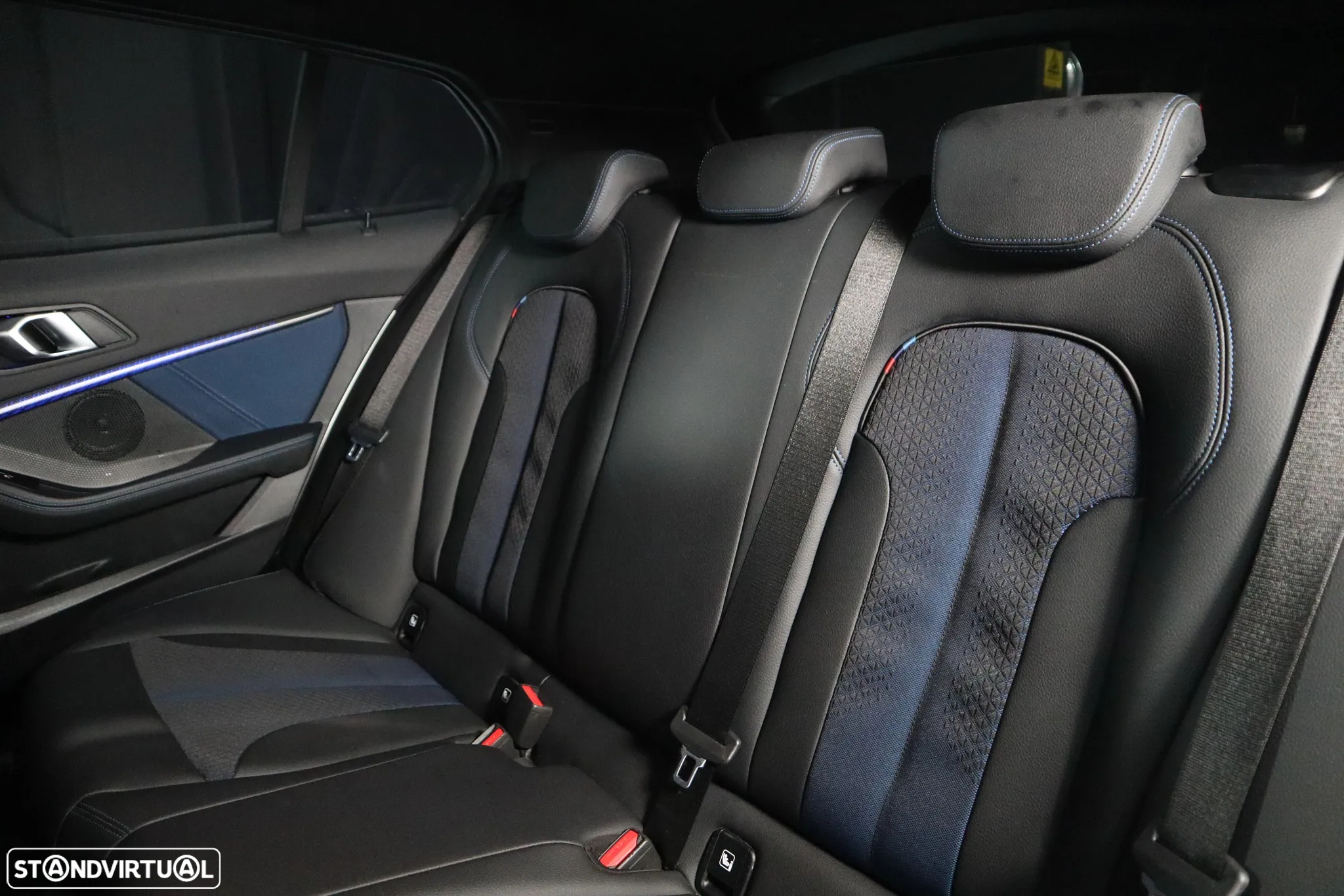 BMW 116 d Pack M Auto - 14