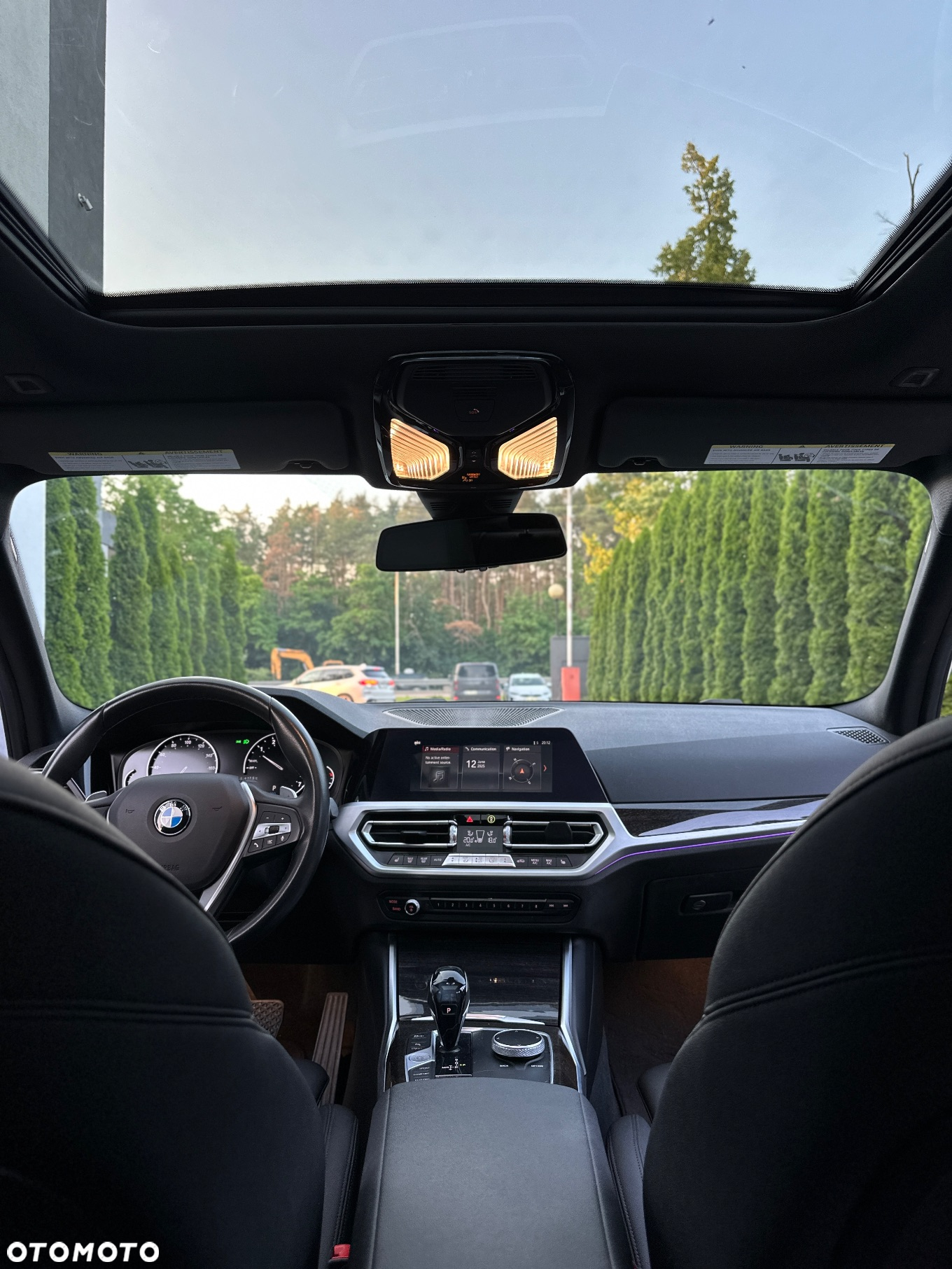 BMW Seria 3 330i Sport Line - 24
