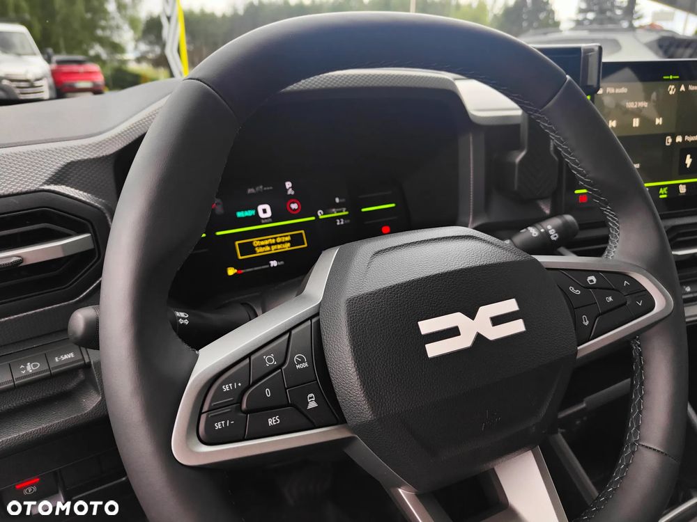 Dacia Duster 1.8 Full Hybrid 155 Journey MMT - 18