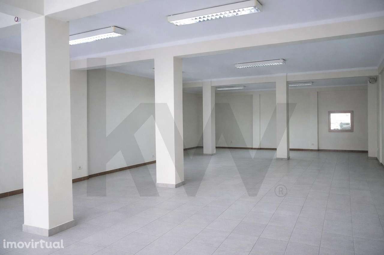 Loja com Garagem Box | Entroncamento – Excelente Oportunidade de Negóc - Grande imagem: 3/15