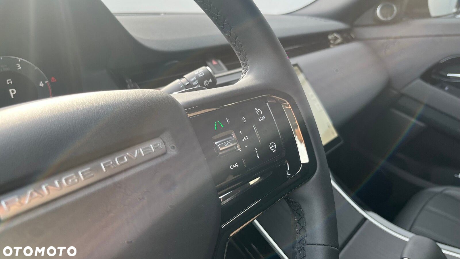 Land Rover Range Rover Evoque - 20