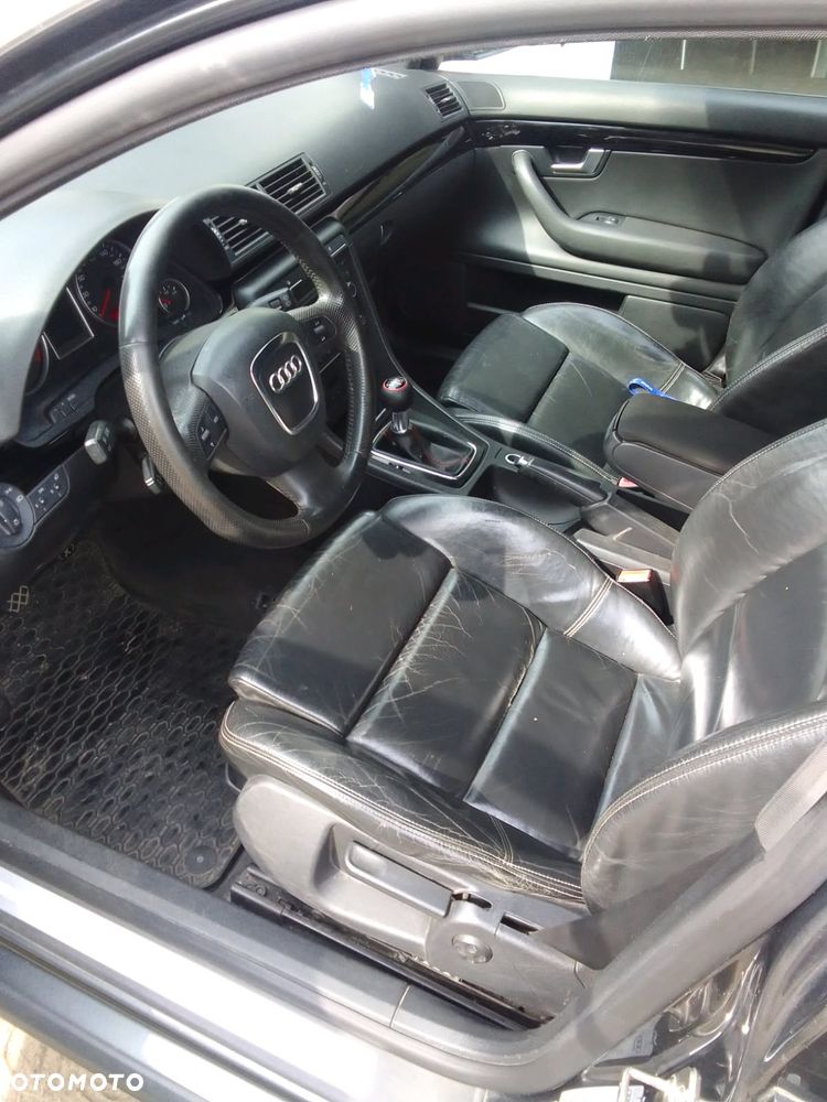 Audi A4 Avant 2.0 TDI - 8