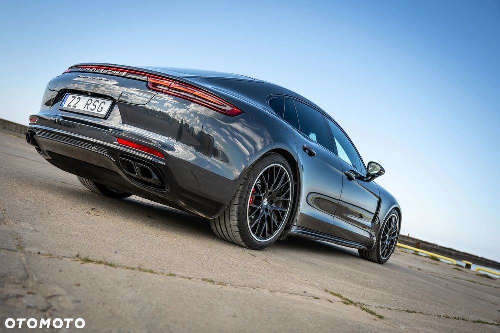 Porsche Panamera Turbo - 26