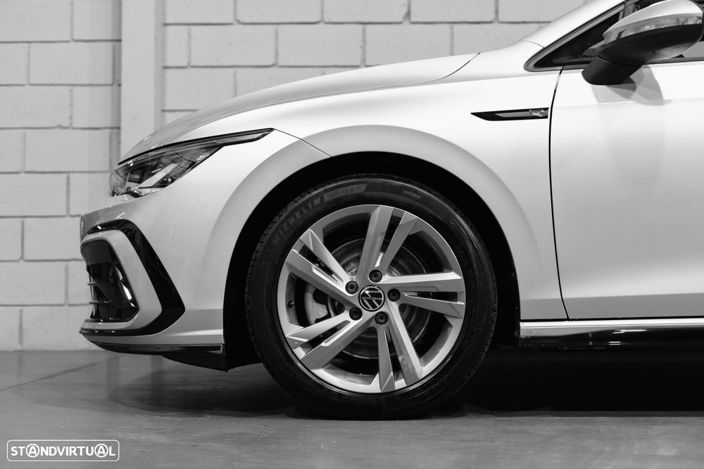 VW Golf Variant 2.0 TDi R-Line DSG - 21