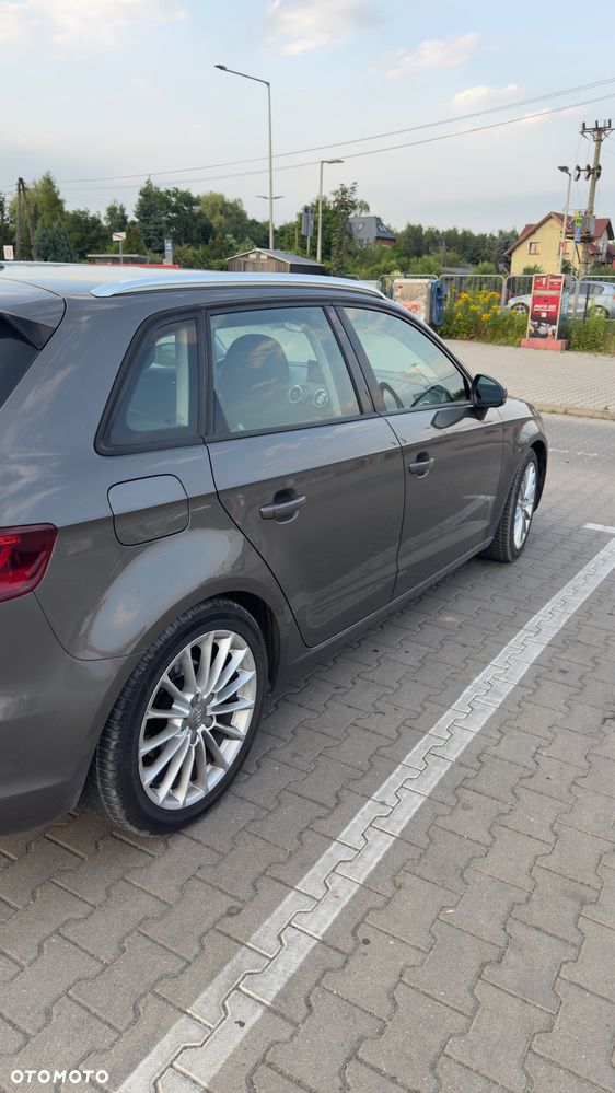 Audi A3 Sportback 1.4 TFSI Ambition - 2