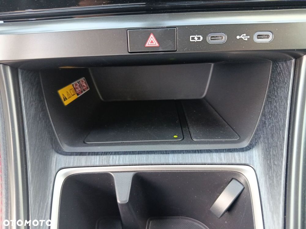 Lexus LBX 1.5 Hybrid Emotion - 23